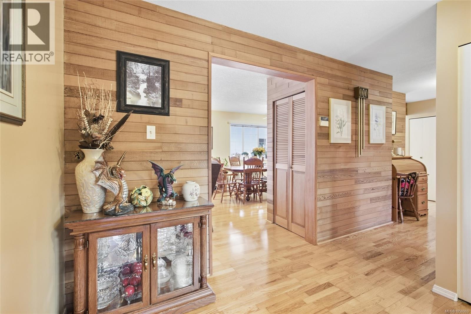 5449 Falls St - Image 18