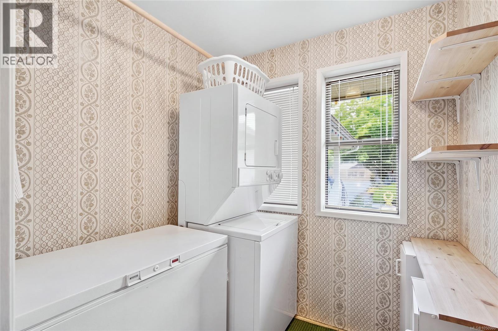 5449 Falls St - Image 19