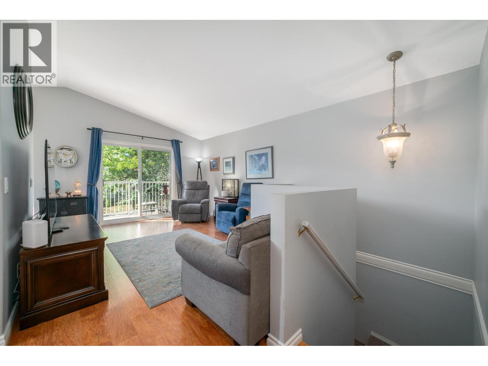 416 Sumac Road E - 10