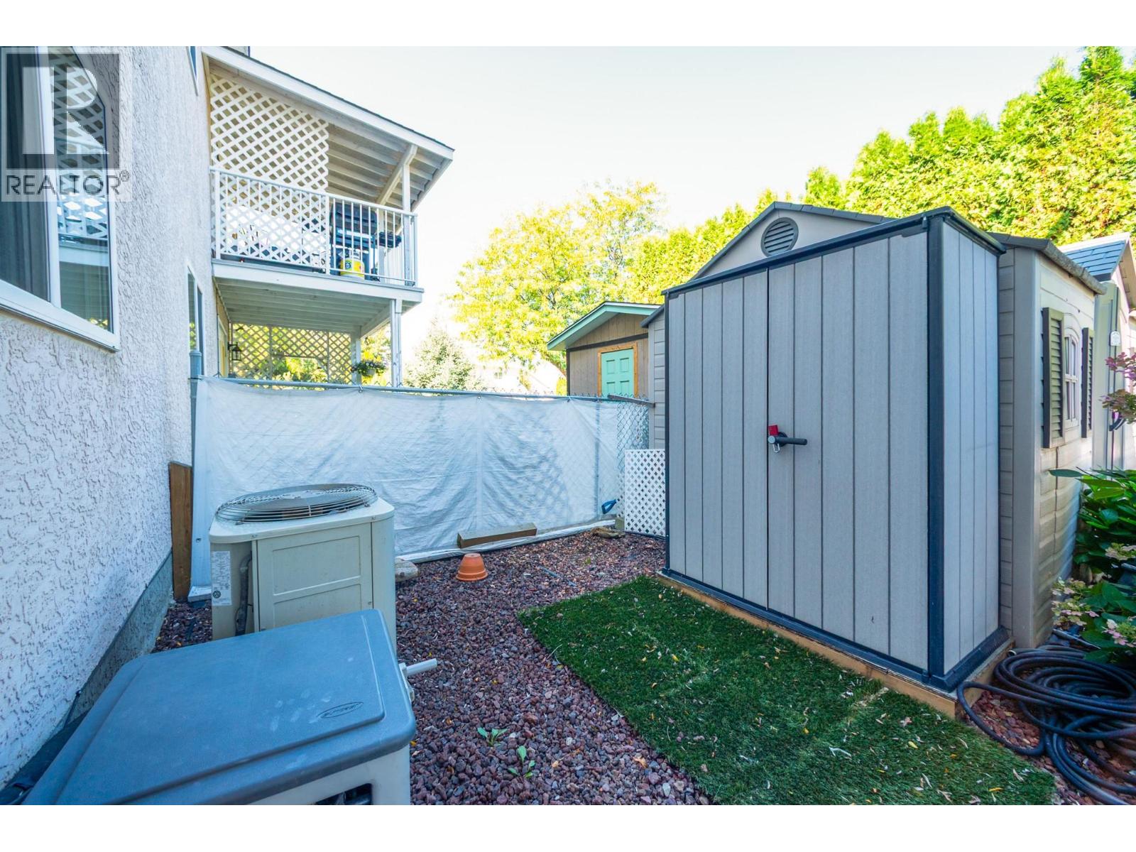 416 Sumac Road E - 68