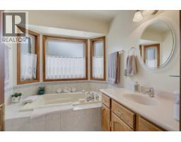 3141 Antrobus Cres, Colwood, BC V9B5P4 Photo 18