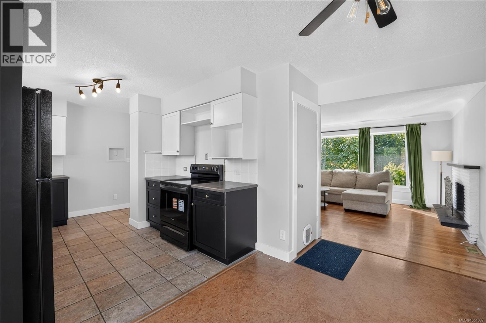 650 Hunter St - 12