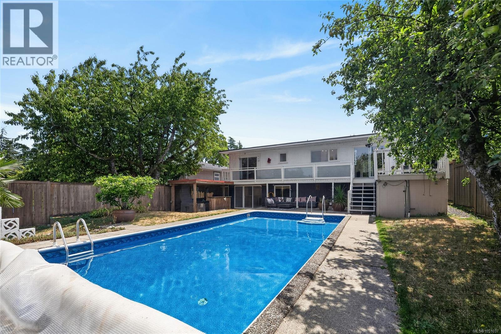 650 Hunter St - 6
