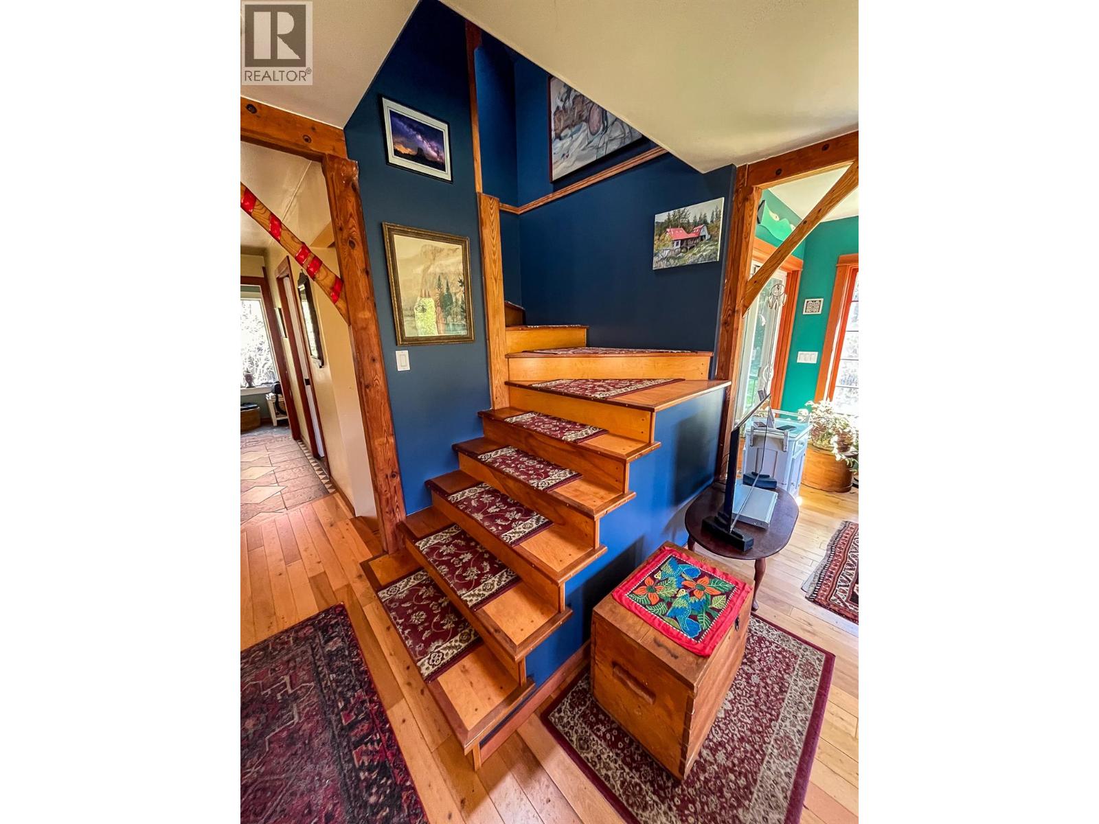 395 BOVEN Road - 33