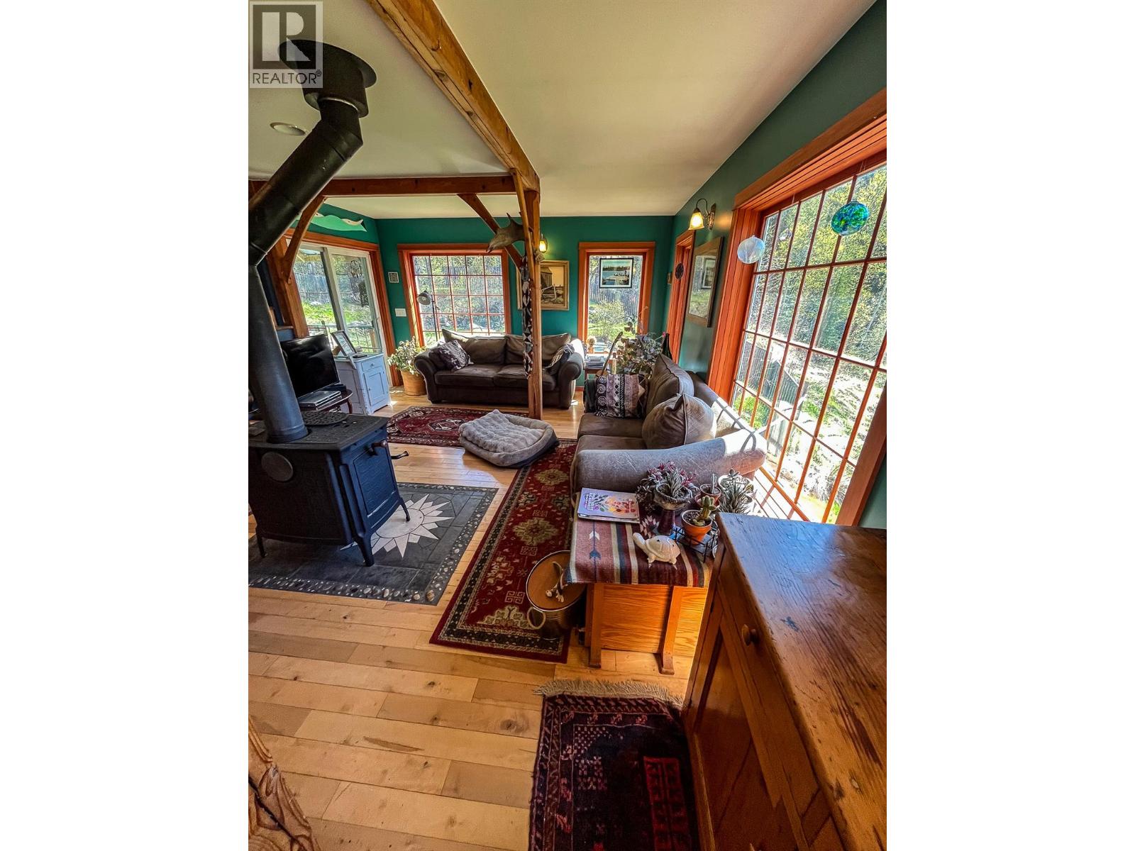 395 BOVEN Road - 26