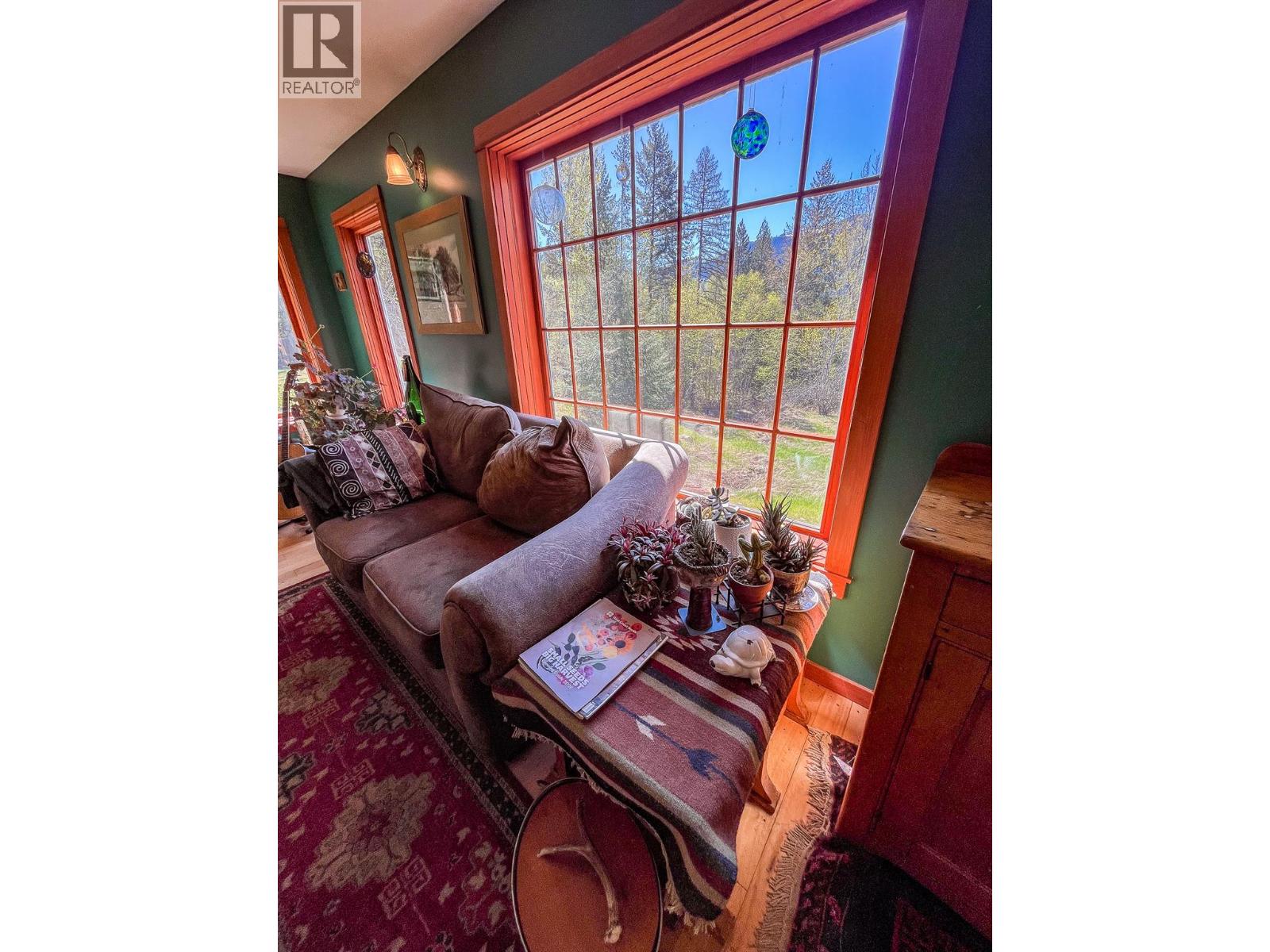 395 BOVEN Road - Image 28