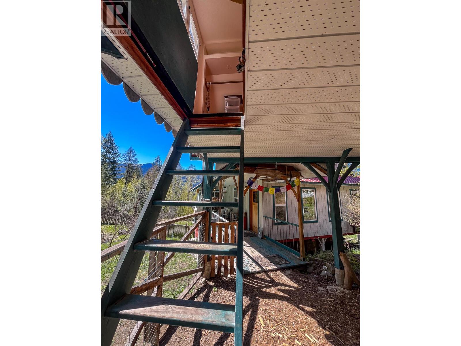 395 BOVEN Road - 55