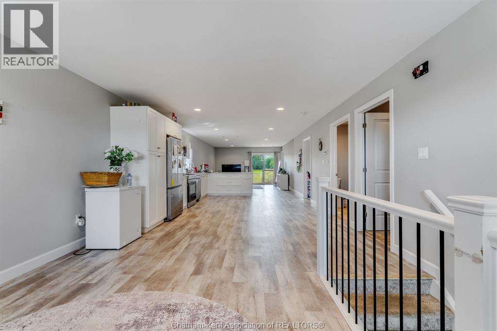 215 Manning DRIVE, Chatham — photo 3