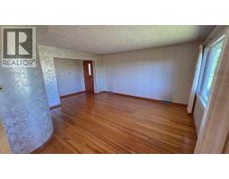 4907 10 Avenue SW - photo 4