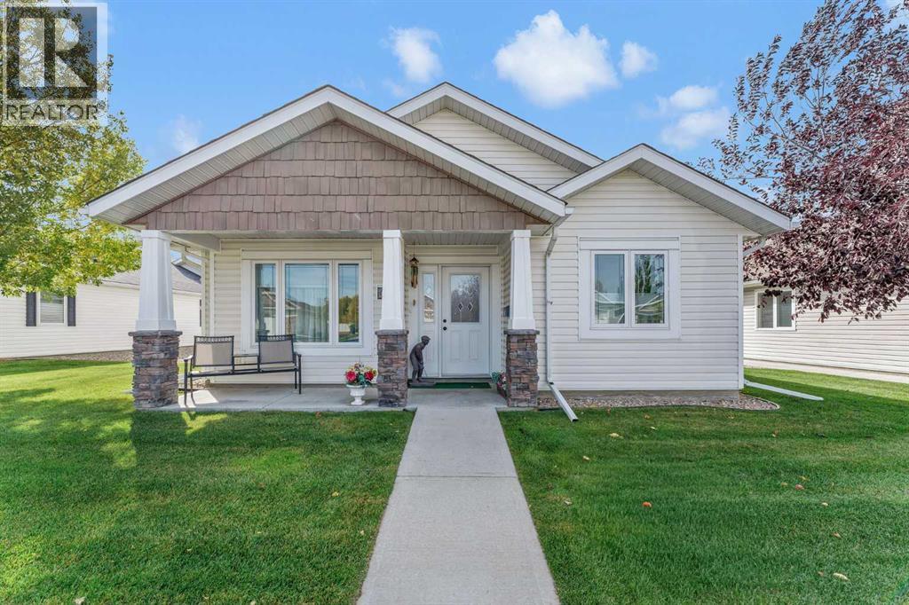 69 Chartwell Place SE - 1