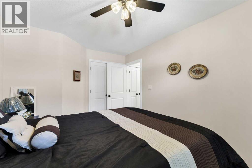 69 Chartwell Place SE - 21