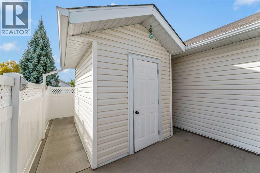 69 Chartwell Place SE - 35