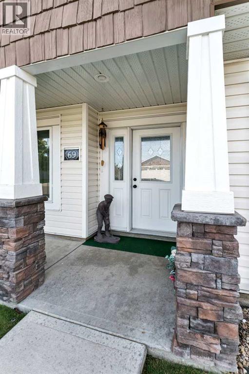 69 Chartwell Place SE - 5