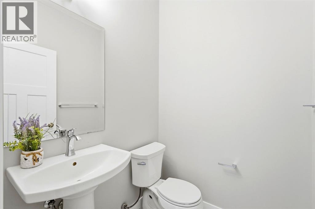 290 Masters Avenue SE - photo 17