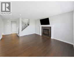 5pc Bathroom - 290 Masters Avenue Se, Calgary, AB T3M2C1 Photo 7