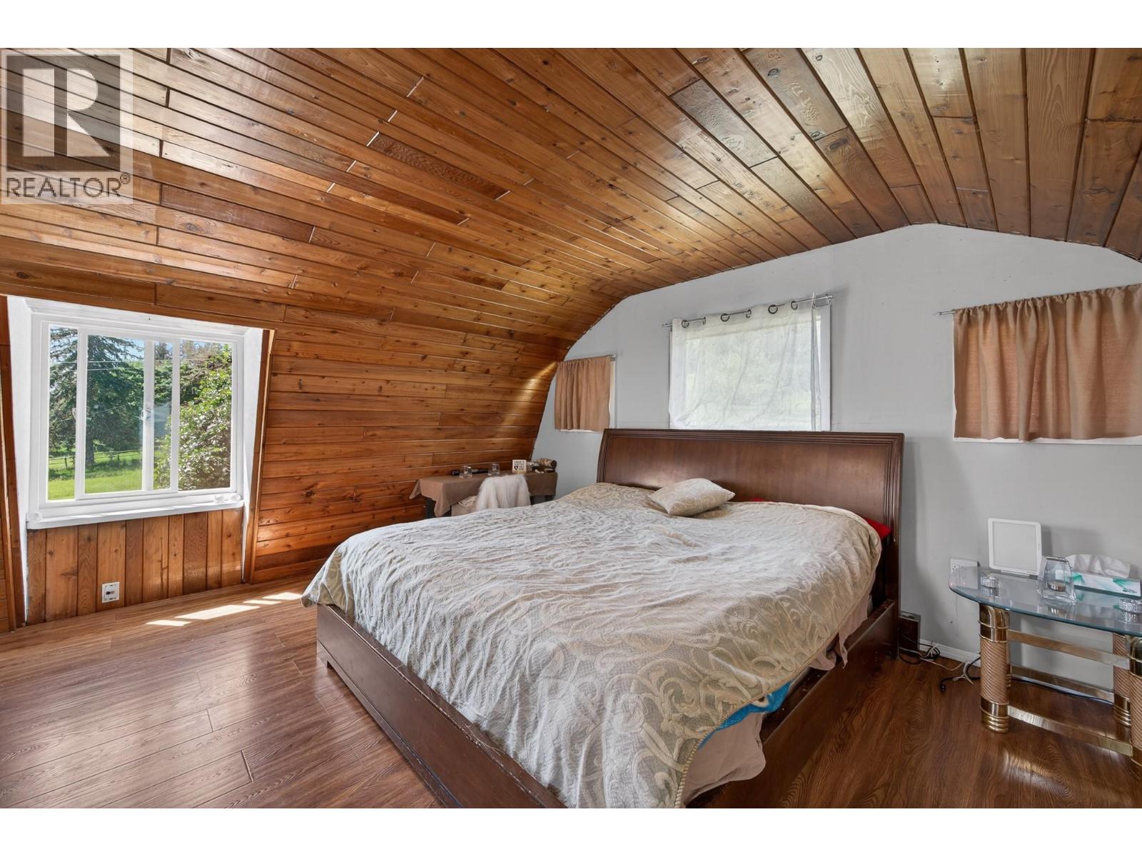 6721 Yellowhead Highway S - 13