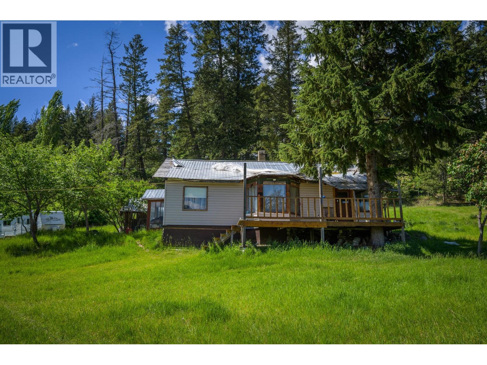6721 Yellowhead Highway S - Image 22