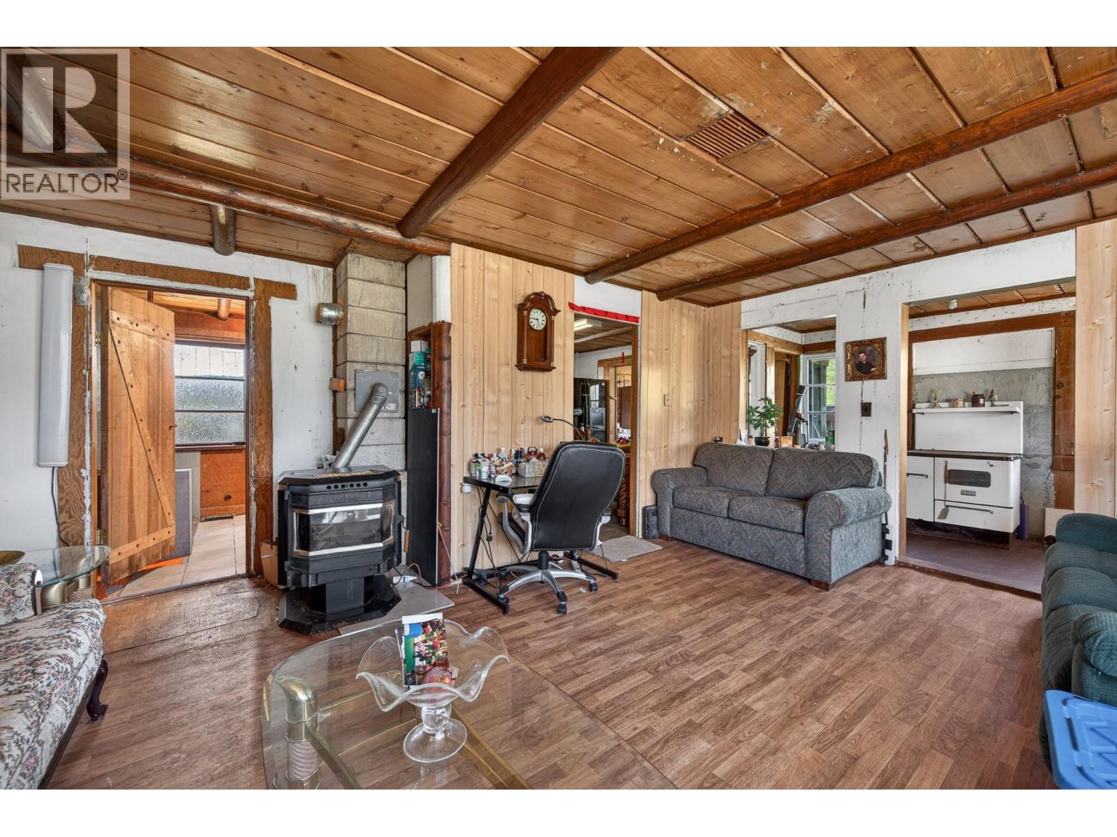 6721 Yellowhead Highway S - 23
