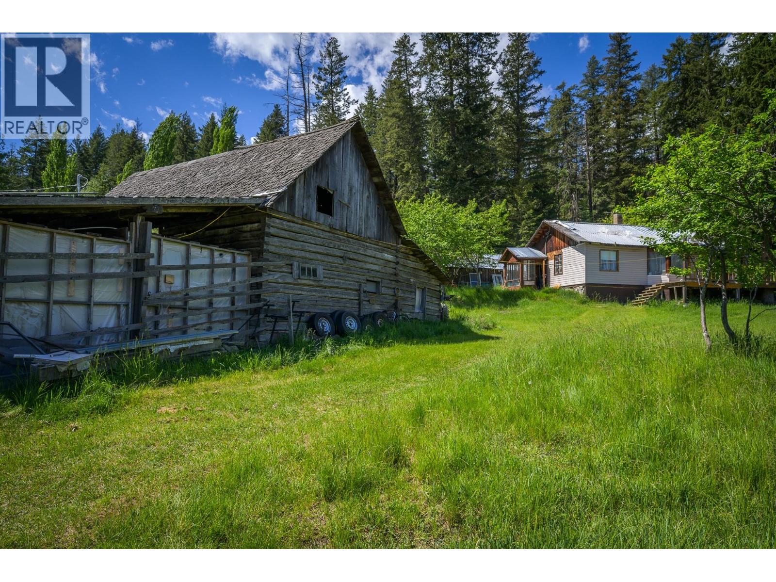 6721 Yellowhead Highway S - Image 29