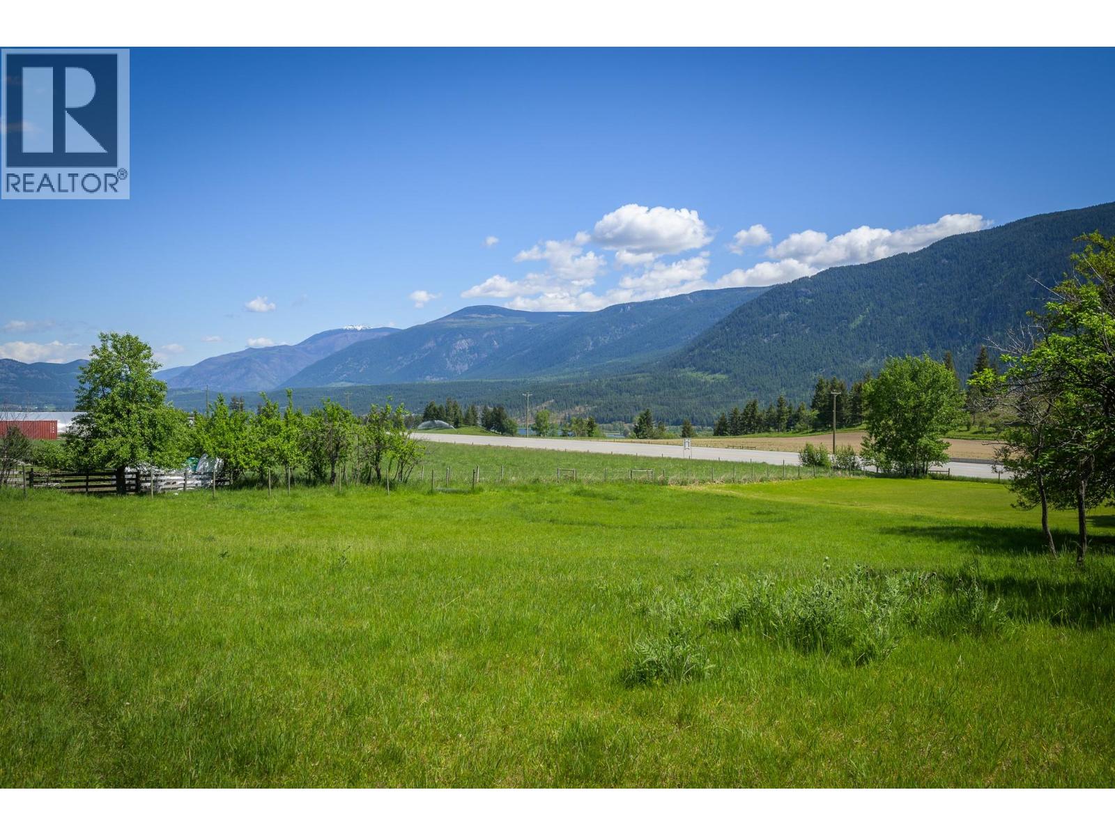6721 Yellowhead Highway S - 30