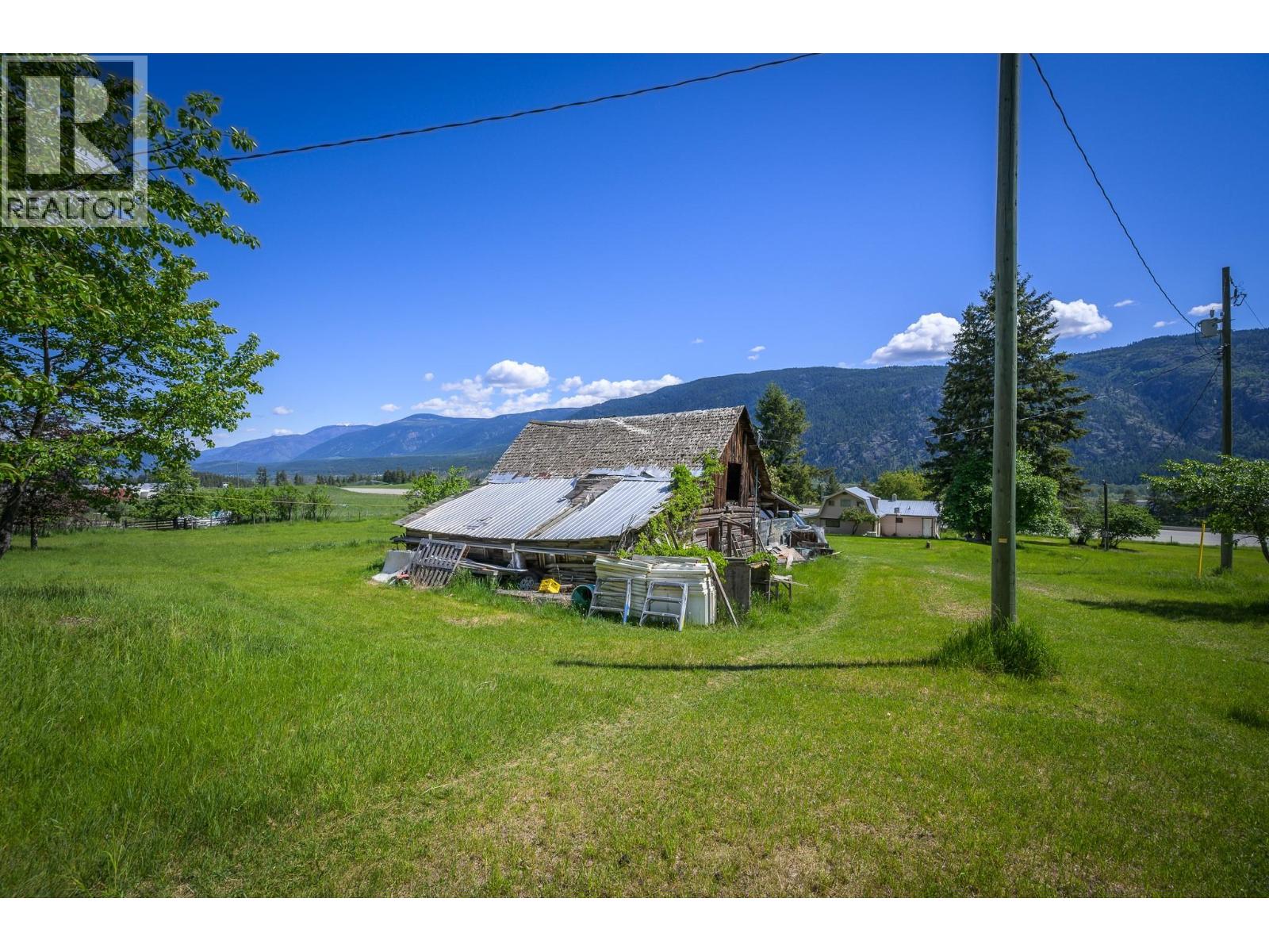 6721 Yellowhead Highway S - Image 32