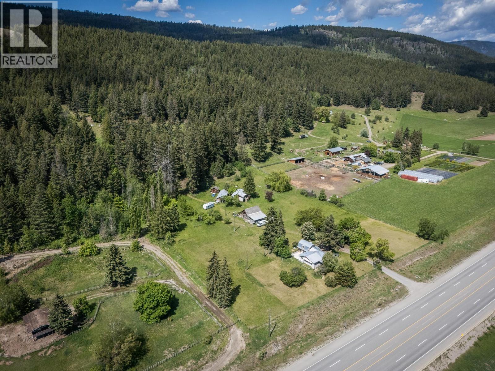6721 Yellowhead Highway S - Image 35