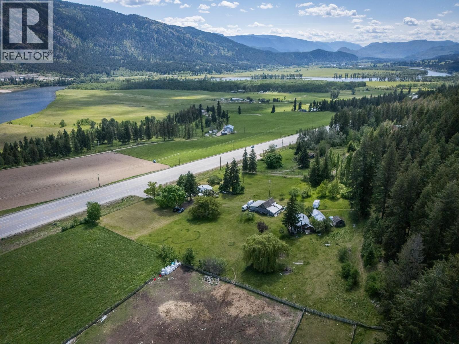 6721 Yellowhead Highway S - 37