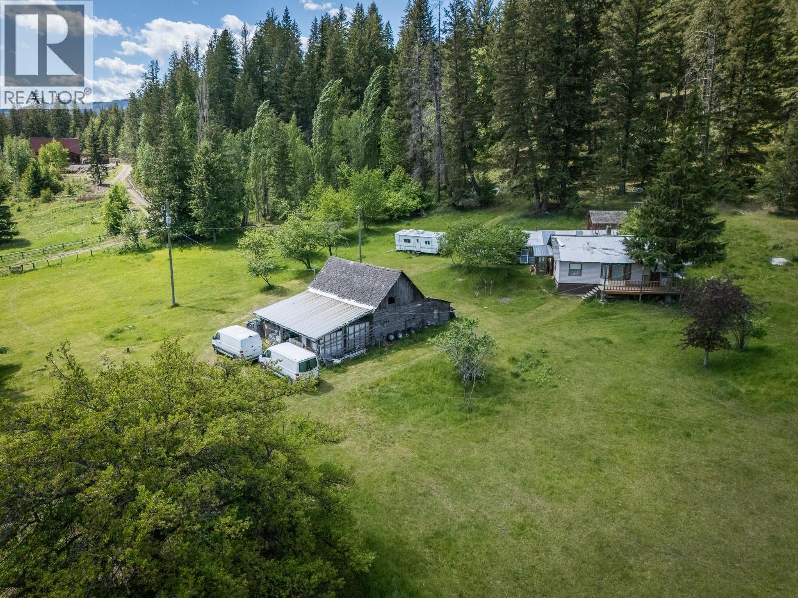 6721 Yellowhead Highway S - 40