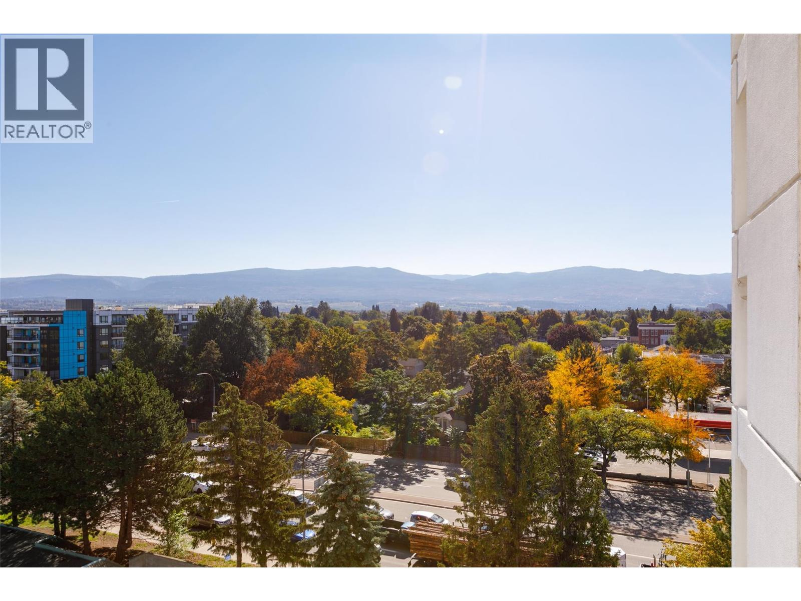 #807 737 Leon Avenue - Image 17