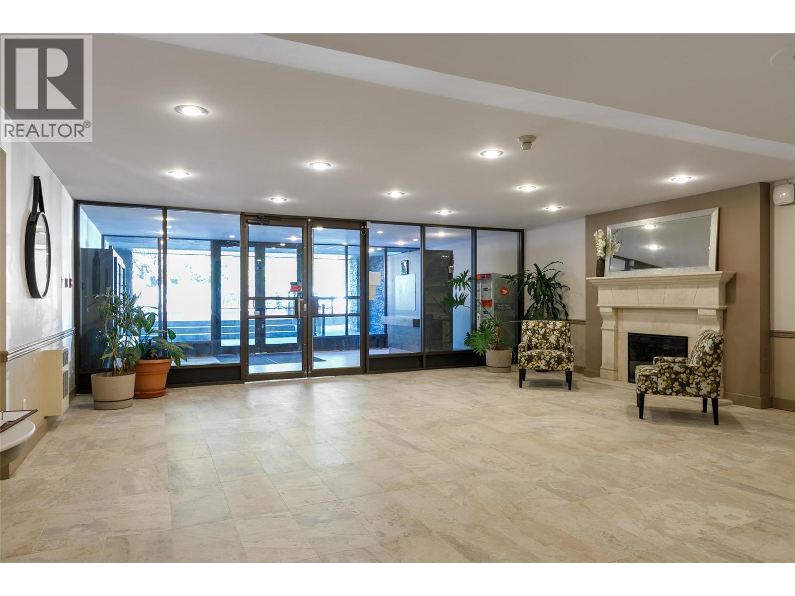 #807 737 Leon Avenue - 19