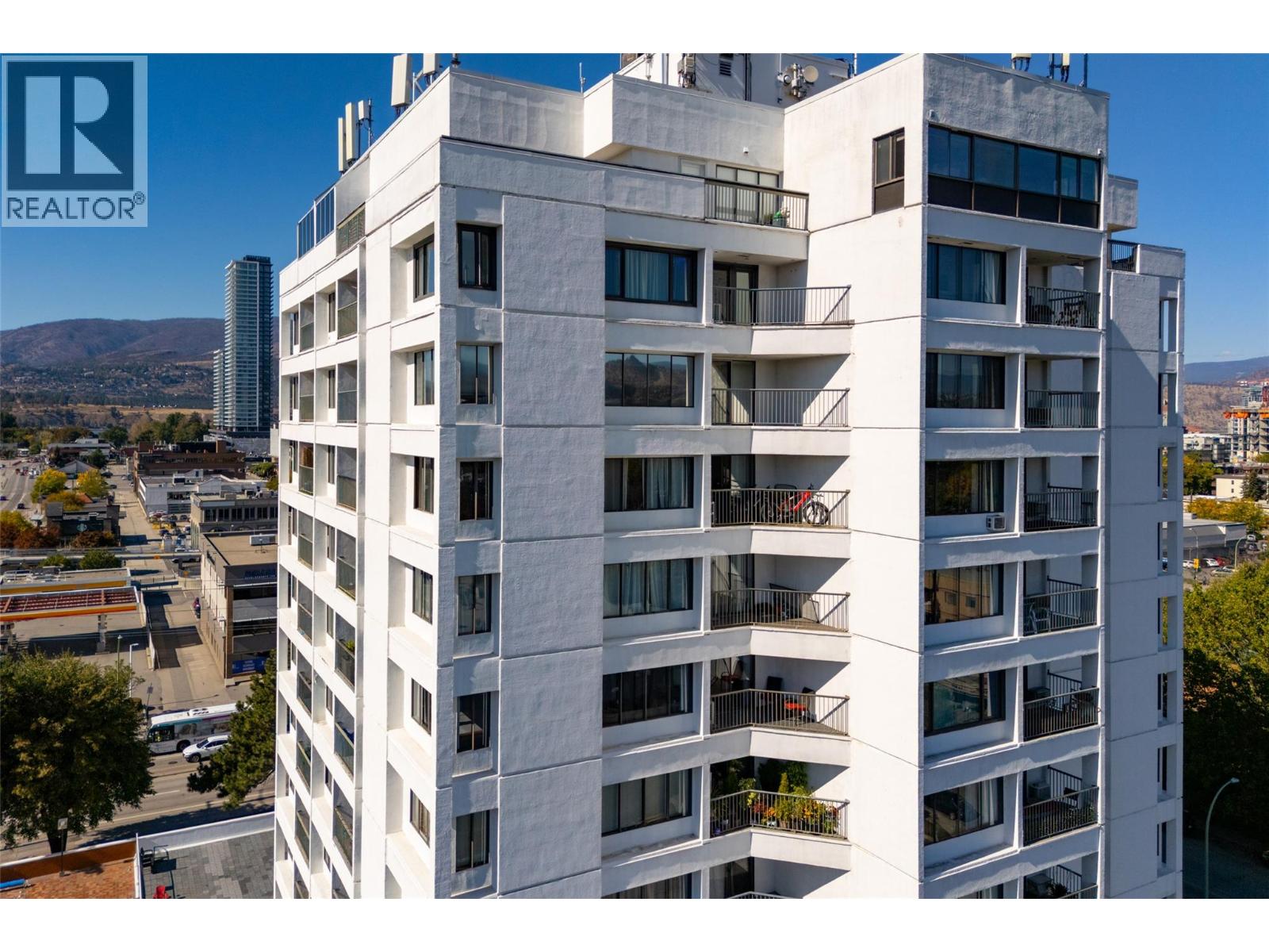 #807 737 Leon Avenue - Image 44