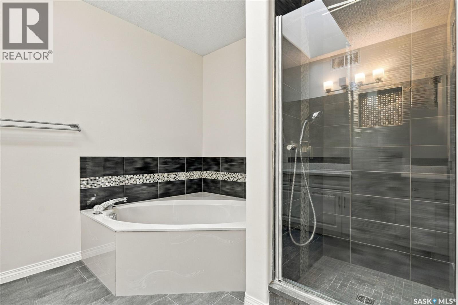 110 Braeshire LANE, Saskatoon — photo 24