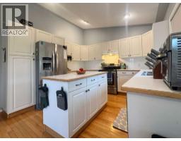 33 Canyon Court W, Lethbridge, AB T1K6V1 Photo 11