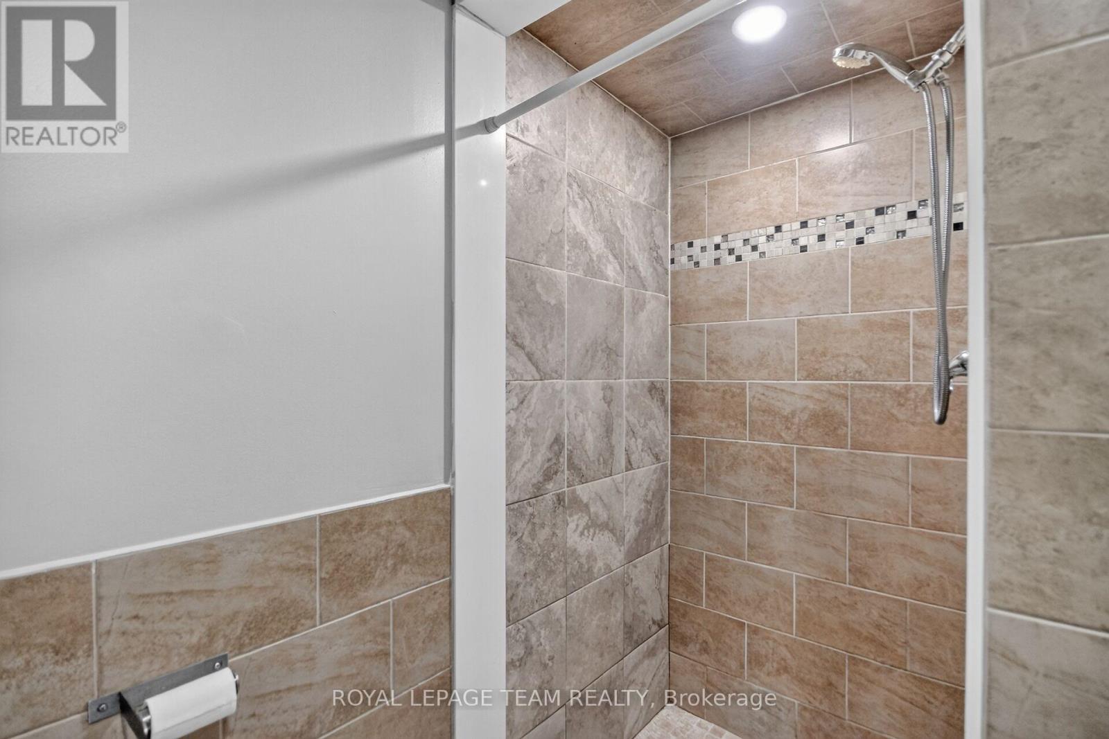 97 DOANE STREET, Ottawa — photo 12