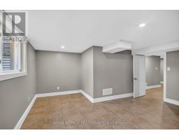 Bathroom - 97 Doane Street, Ottawa, ON K2B6G7 Photo 8