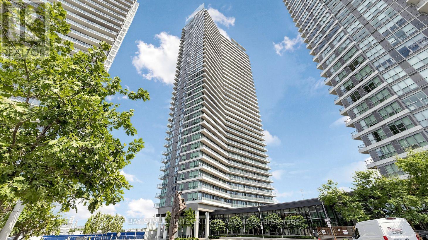 303 - 117 MCMAHON DRIVE, Toronto (Bayview Village)