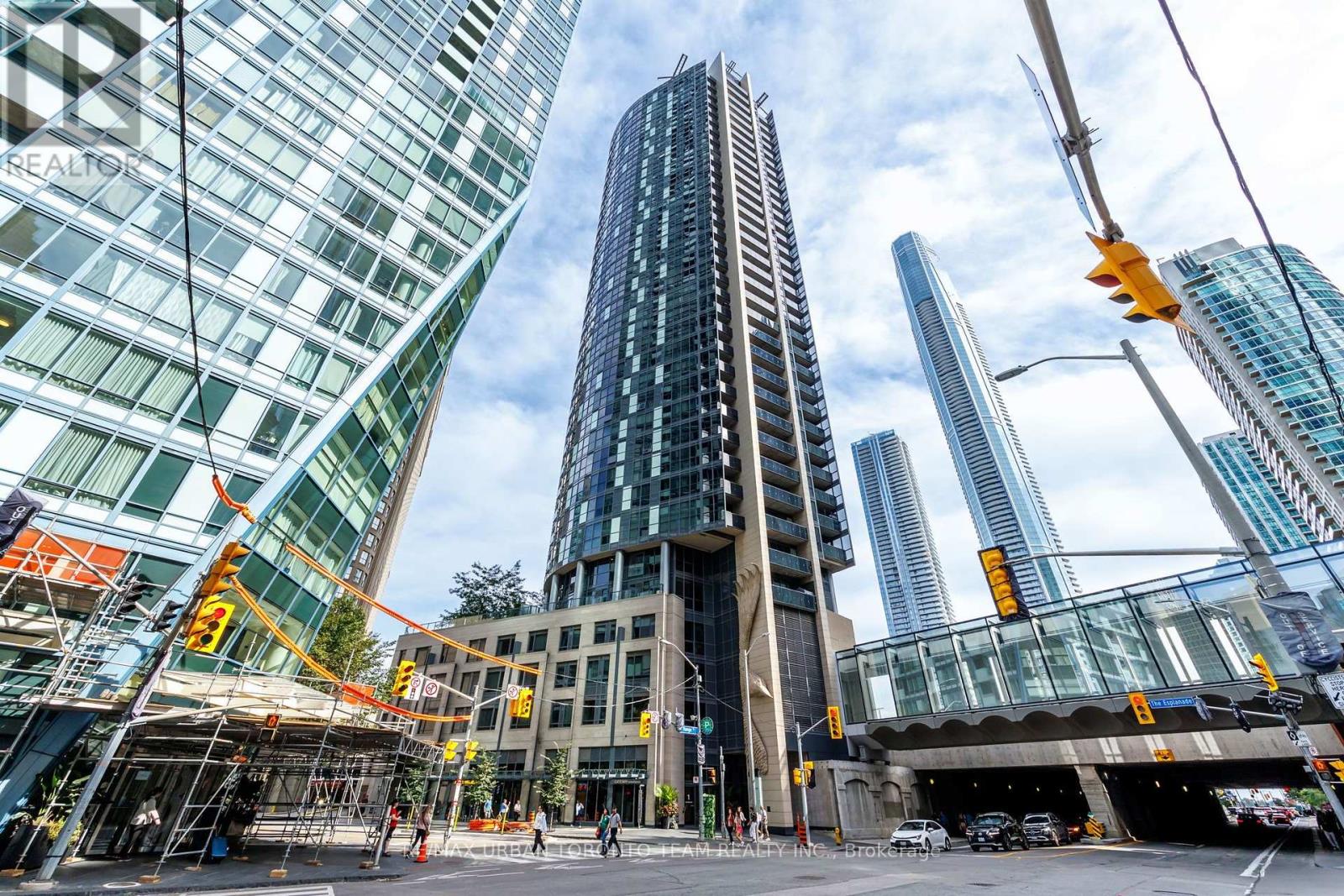 2104 - 1 THE ESPLANADE AVENUE, Toronto (Waterfront Communities) — photo 2