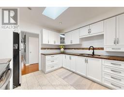 8 Wallbridge Court, Toronto, ON M2R1W1 Photo 13