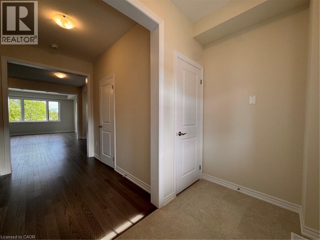 10 Chapman Road — photo 13