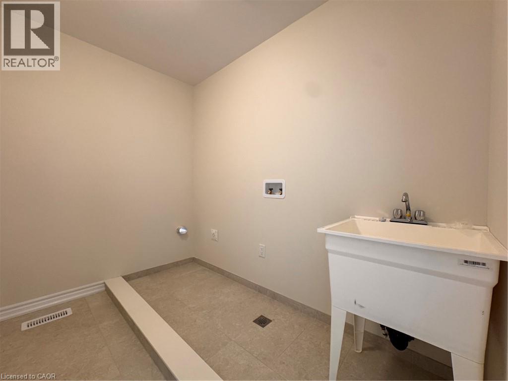 10 Chapman Road — photo 19