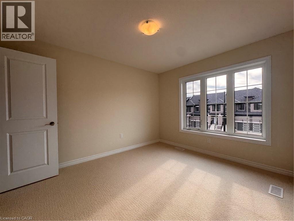 10 Chapman Road — photo 21