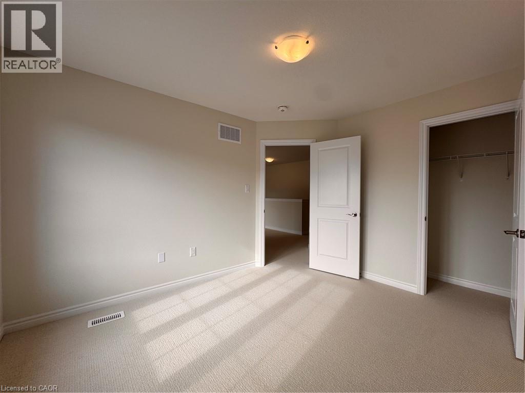 10 Chapman Road — photo 22