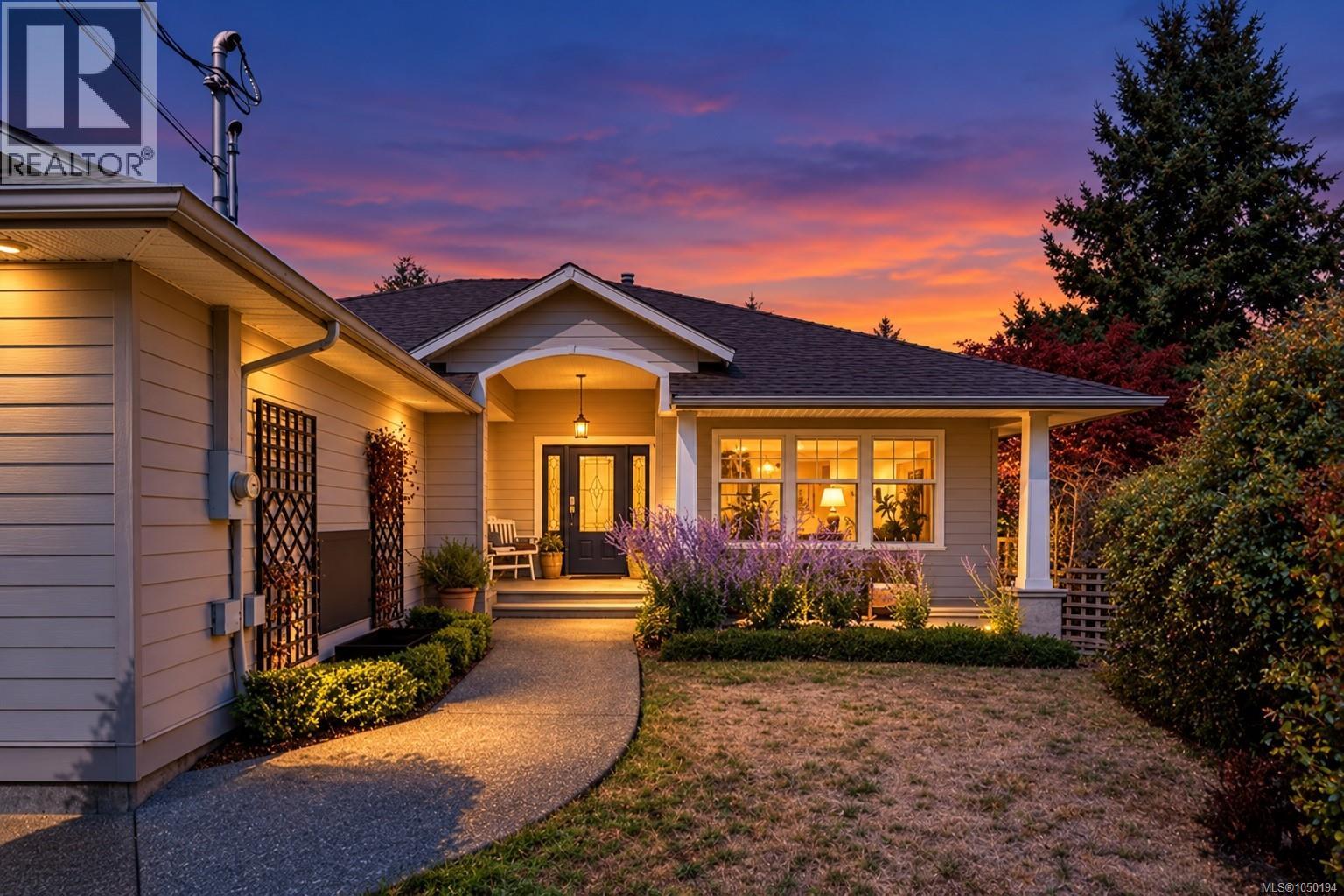8102 Spinnaker Pl - 1
