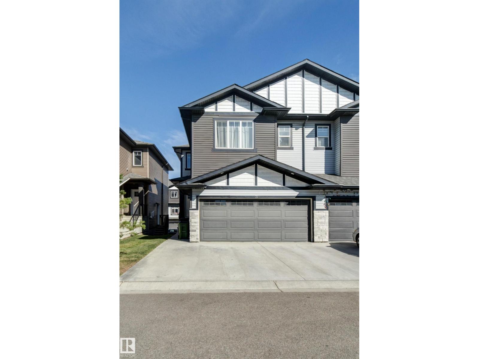 #32 1703 16 AV NW - 2