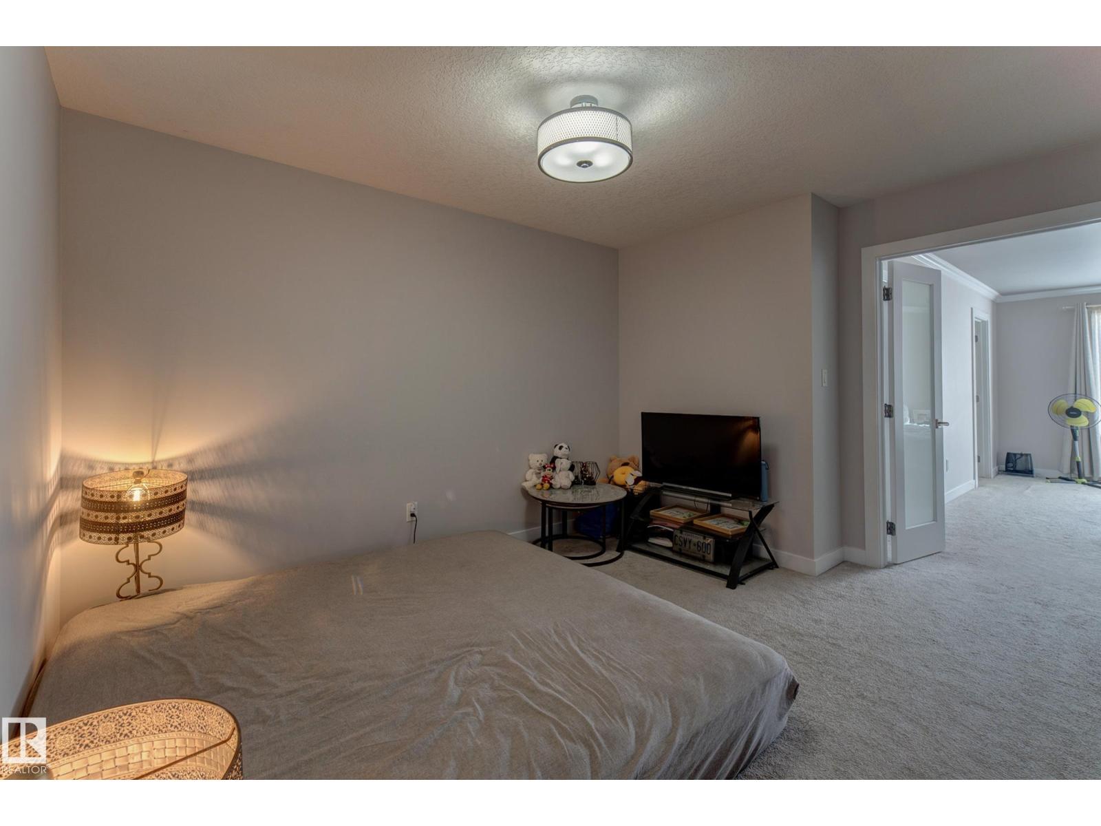 #32 1703 16 AV NW - 23