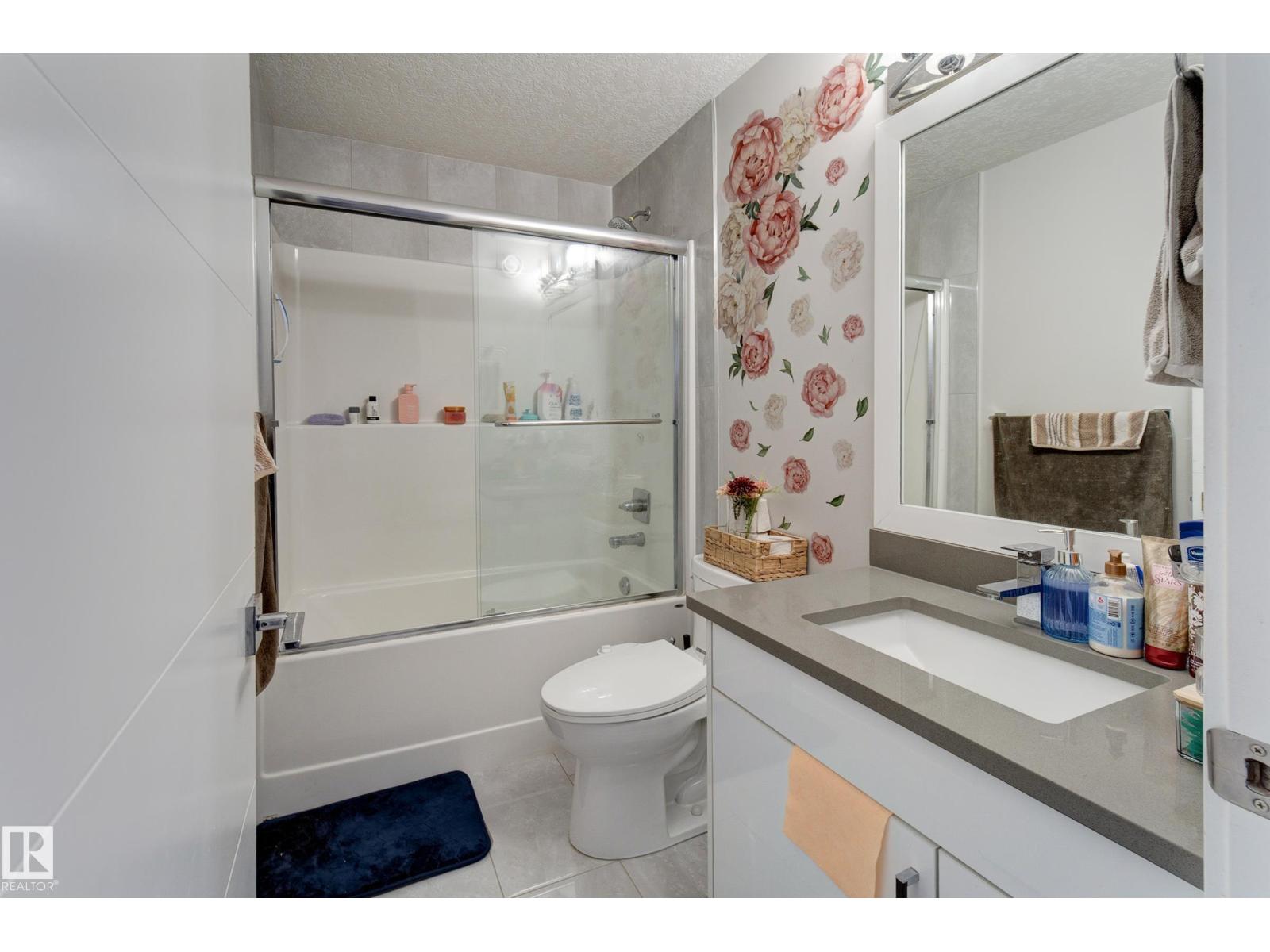 #32 1703 16 AV NW - 26