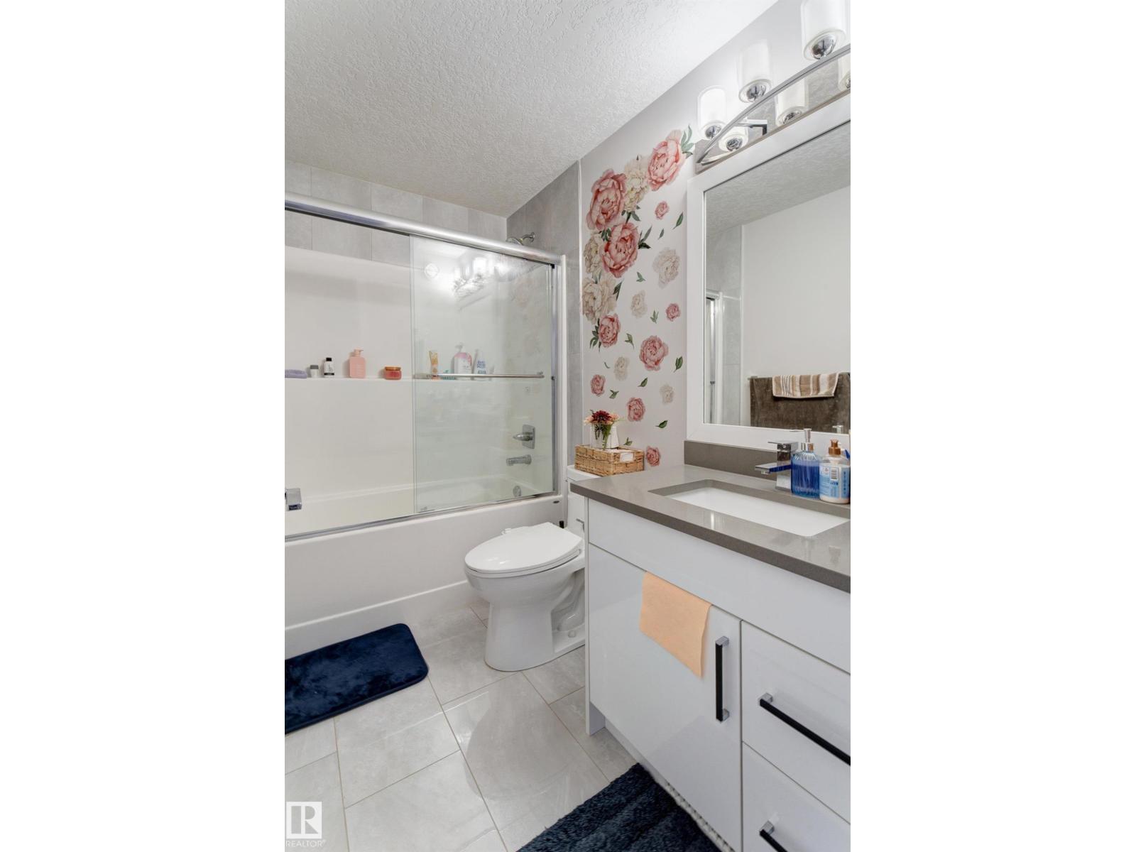 #32 1703 16 AV NW - 27