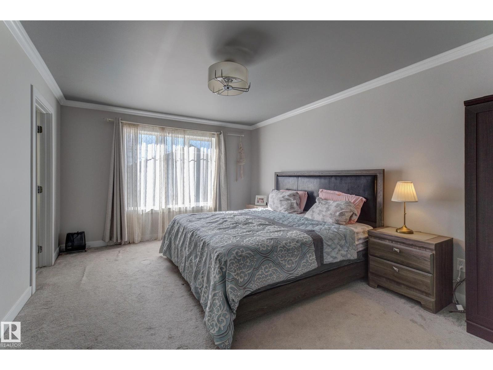 #32 1703 16 AV NW - 33