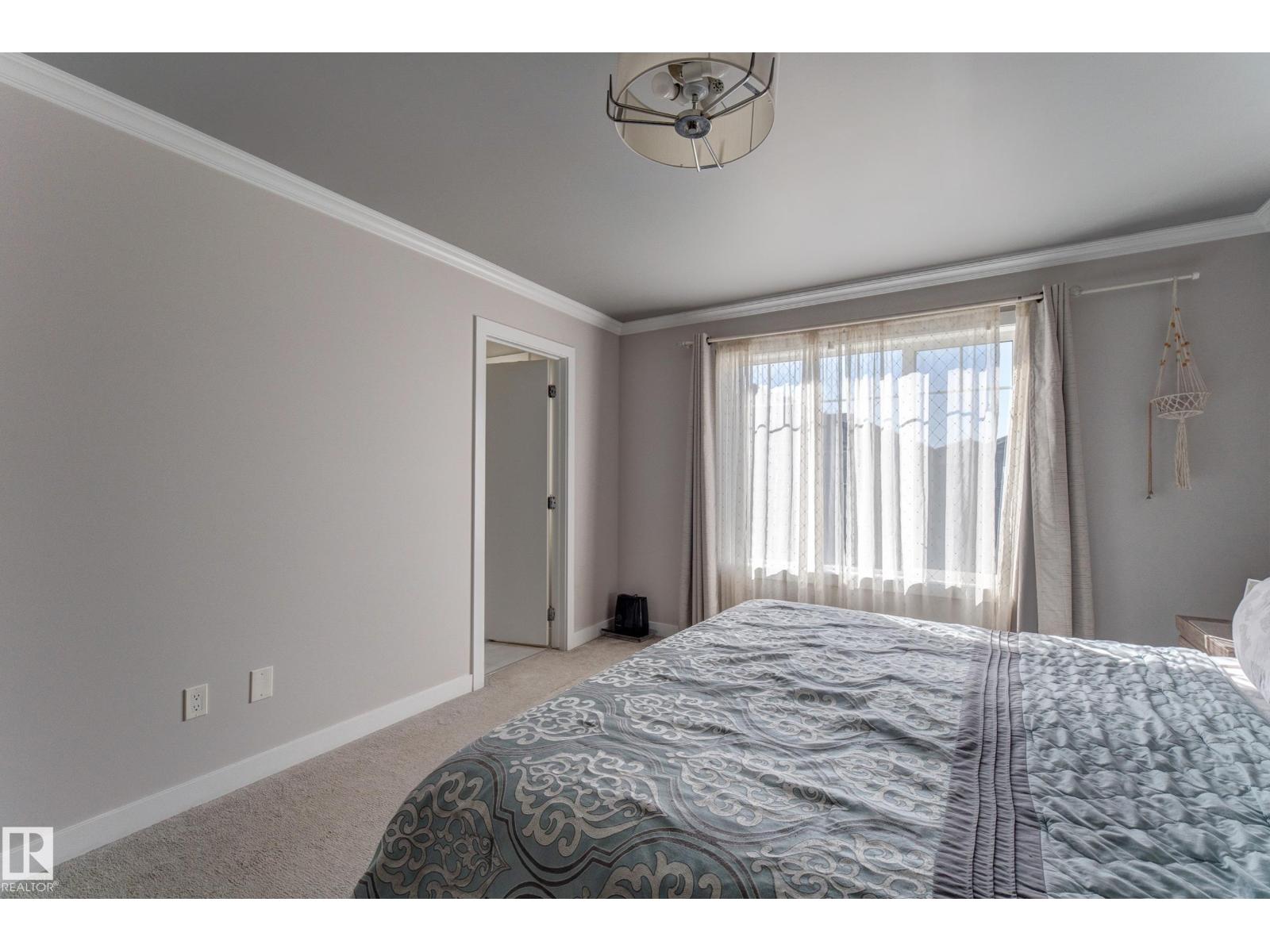 #32 1703 16 AV NW - 35