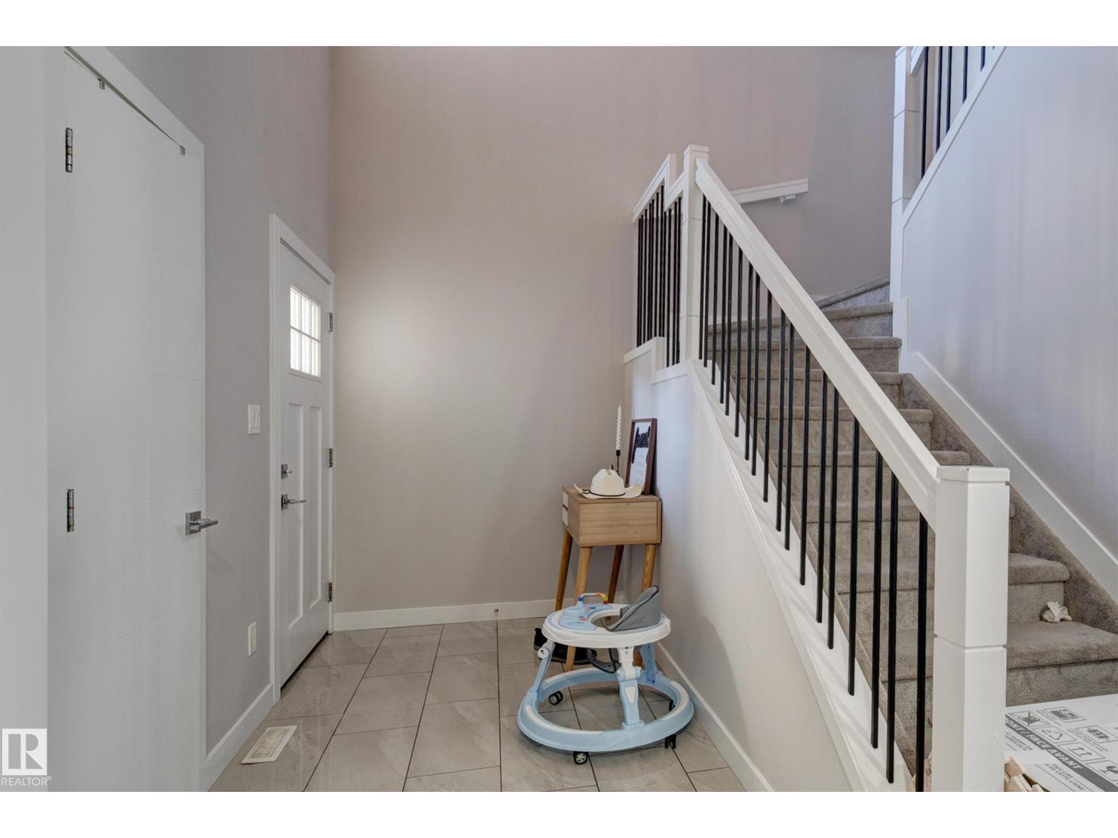 #32 1703 16 AV NW - Image 8